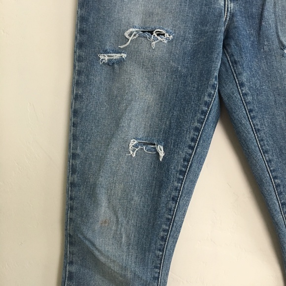 Levis High Rise Skinny Jeans - Picture 2 of 6